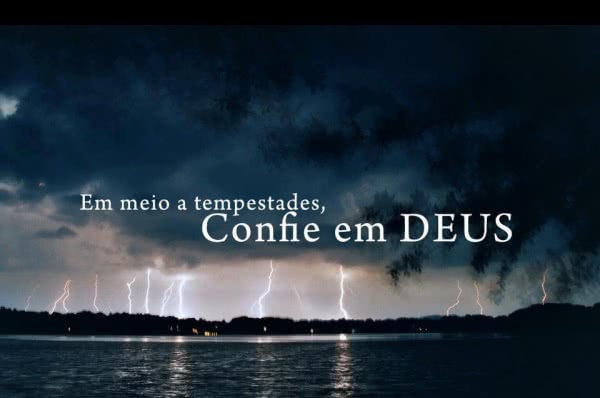 Em meio a tempestades