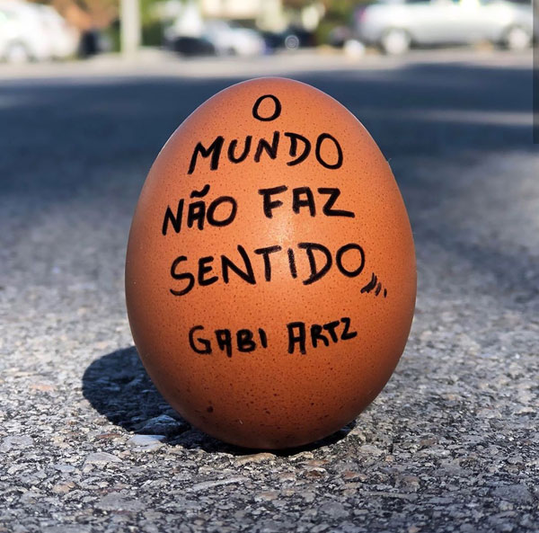 O mundo não faz sentido