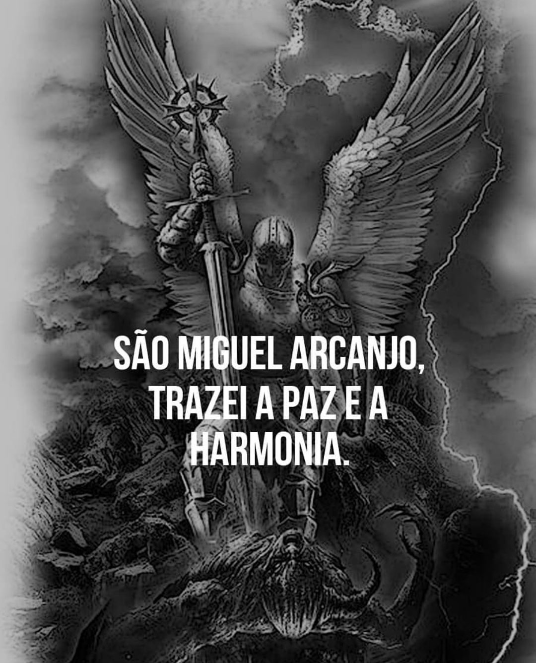 São Miguel Arcanjo trazei paz e a harmonia