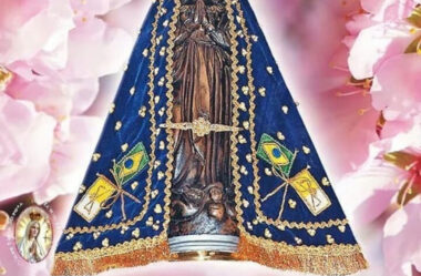 Bendita sejais ó Mãe Aparecida