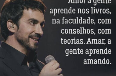 Amor a gente aprende nos Livros